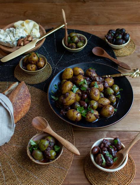 make-your-own-moroccan-spiced-olives-marocmama image