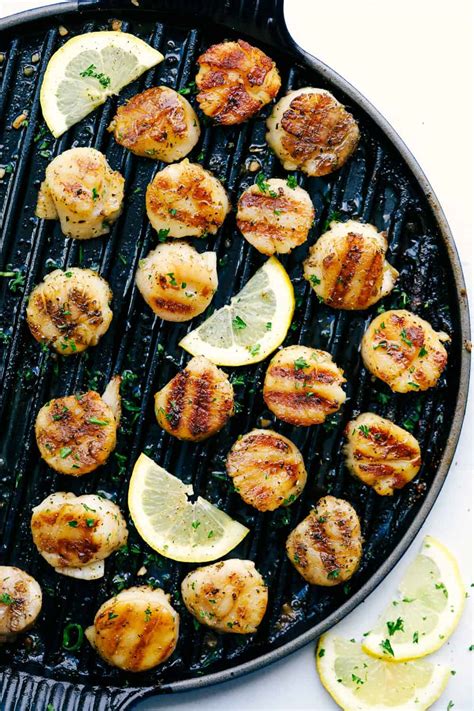 grilled-lemon-garlic-scallops-the-recipe-critic image