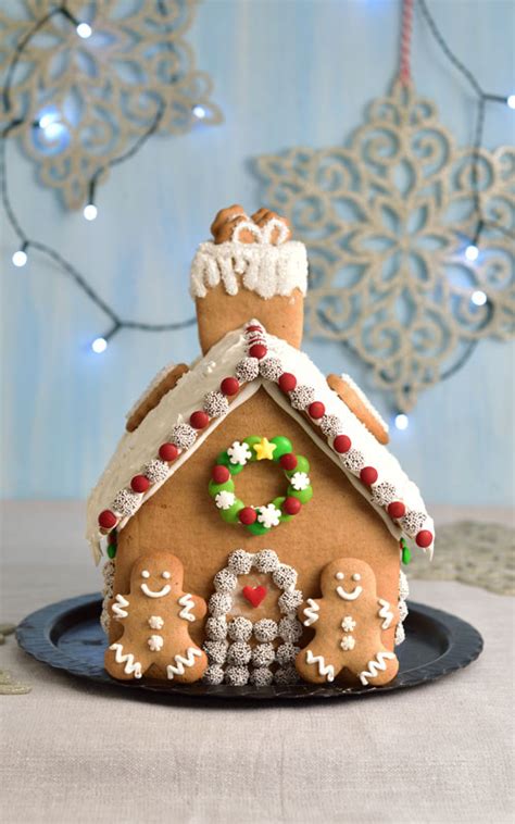 edible-gingerbread-house-hanielas image