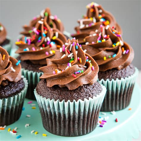 chocolate-cupcake-recipe-from-scratch-the image