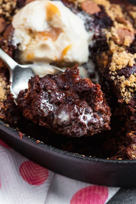 baked-chocolate-pudding-for-two-annies-noms image