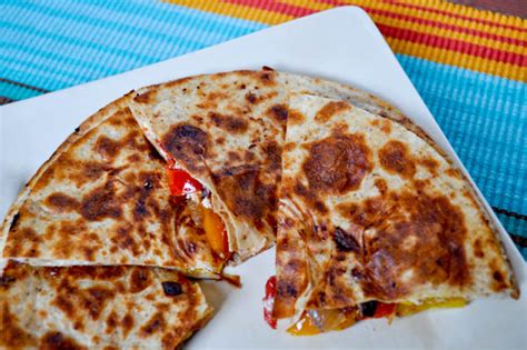 roasted-veggie-and-goat-cheese-quesadilla-how image