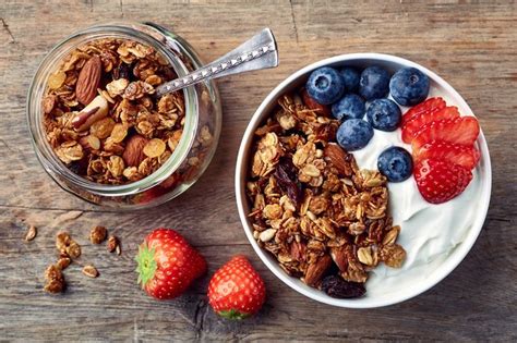 is-it-healthy-to-eat-yogurt-and-granola-livestrong image