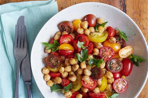 recipe-tomato-chickpea-salad-kitchn image