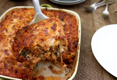 lasagna-bolognese-with-fresh-pasta-ricotta-and-bchamel-sauce image