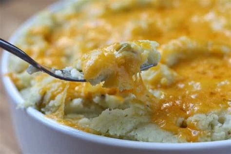 cheesy-mashed-potatoes-with-green-chile-barefeet-in image