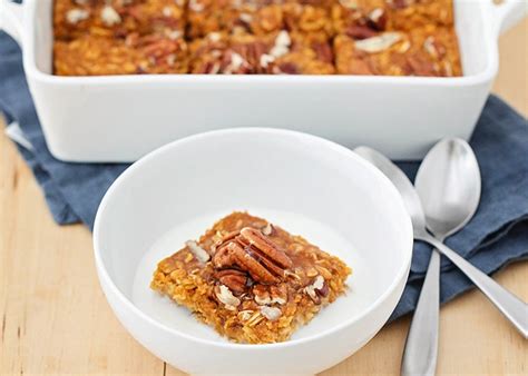 pumpkin-pie-baked-oatmeal-recipe-somewhat-simple image
