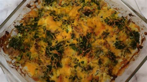 tuna-broccoli-casserole-recipe-easy-cheesy-low-carb image