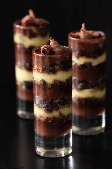 mudslide-and-brownie-trifle-bakers-royale image