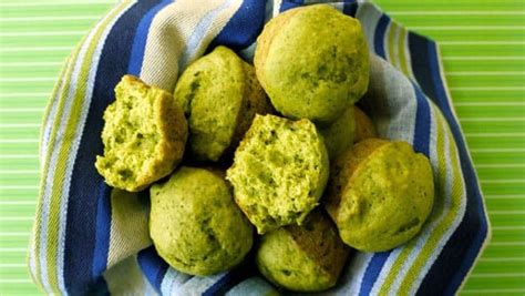 spinach-cake-muffins-parade-entertainment image