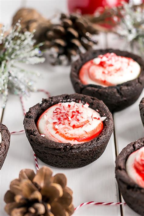 chocolate-peppermint-cookie-cups-liv-for-cake image