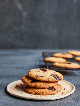 easy-chocolate-chip-cookies-recipe-jamie-oliver image