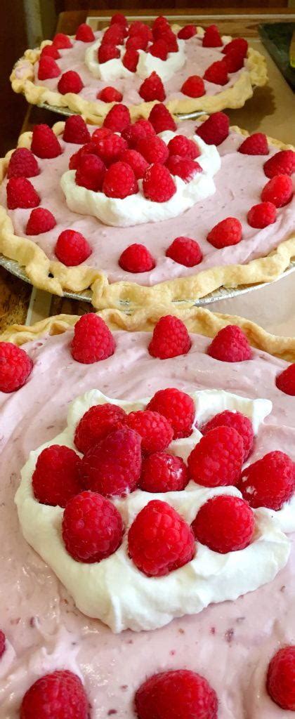 quick-and-easy-raspberry-chiffon-pie image