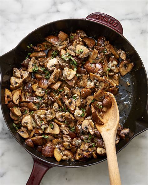 recipe-15-minute-parmesan-thyme-mushrooms-kitchn image