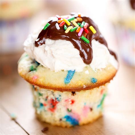 ice-cream-sundae-cupcakes-baking-beauty image