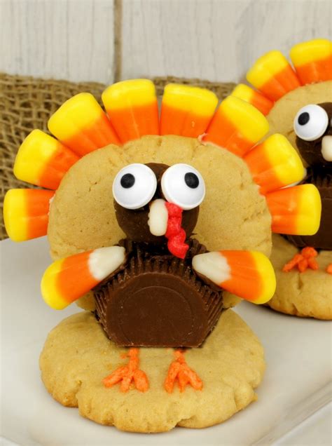 cookie-turkeys-for-thanksgiving-cute-candy-corn image