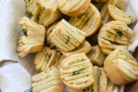 recipe-herbed-olive-oil-fantail-rolls-kitchn image