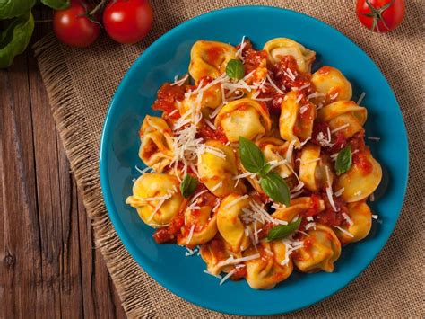 tortellini-recipe-and-nutrition-eat-this-much image