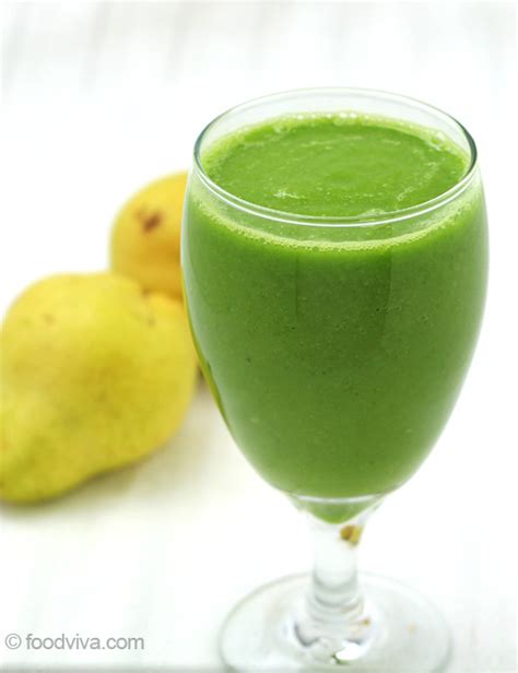 pear-smoothie-recipe-with-spinach-orange-and image