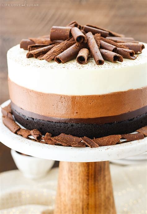 triple-chocolate-mousse-cake-chocolate-mousse-layer image
