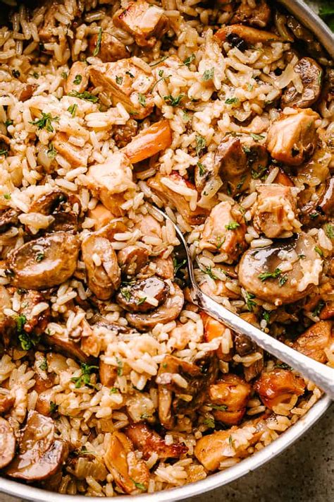 chicken-and-rice-with-mushrooms-easy-weeknight image