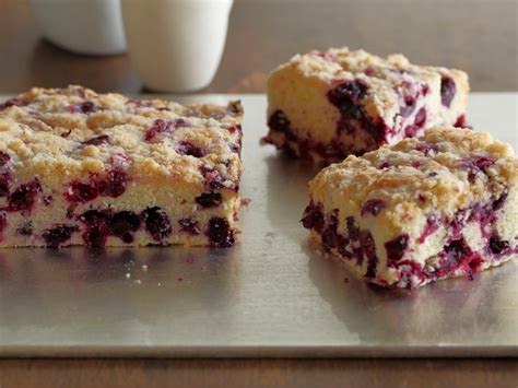 20-best-fruit-cobblers-crisps-and-crumbles-easy image