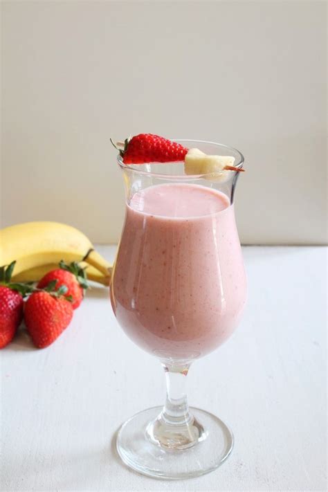 strawberry-banana-milkshake-recipe-spice-up-the-curry image