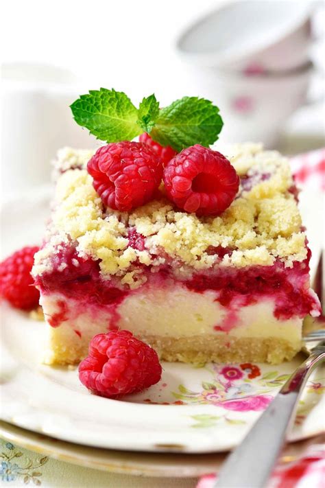 17-popular-raspberry-desserts-recipes-that-are-easy image