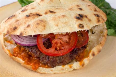 balkan-burger-the-single-gourmand image