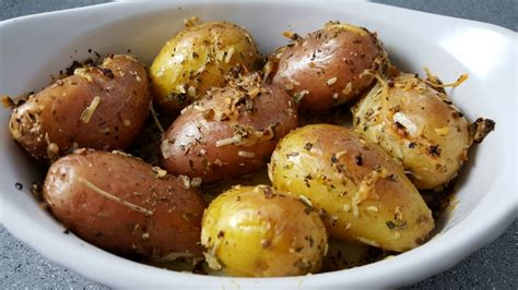 easy-crispy-roasted-fingerling-potatoes-for-two-35 image