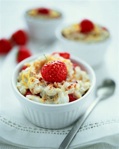 flummery-with-yogurt-oatmeal-and-strawberries image