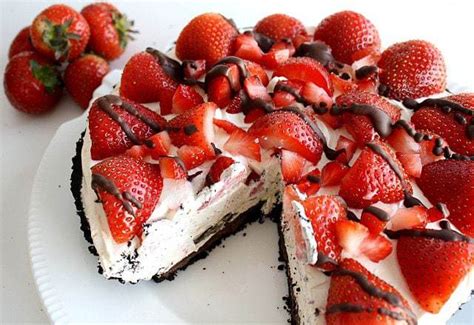 strawberries-and-cream-pie image