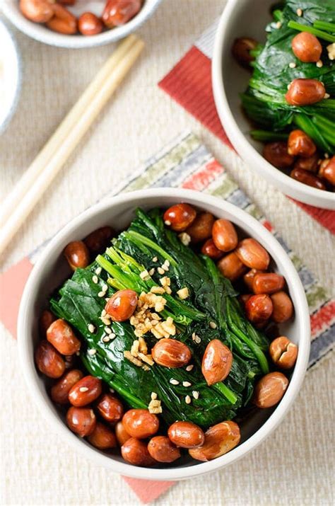 chinese-spinach-salad-with-peanuts-老醋菠菜花生 image