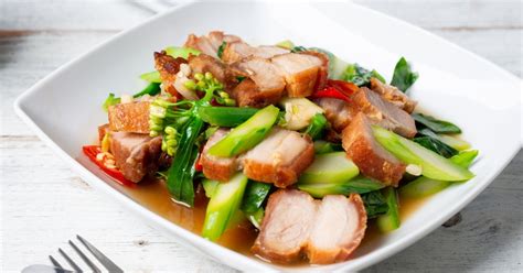 10-authentic-thai-pork-recipes-for-dinner-insanely-good image