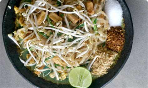 vegetarian-pad-thai-authentic-thai-recipes-from image