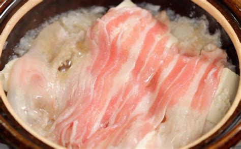 yukinabe-recipe-grated-daikon-radish-and-sliced image