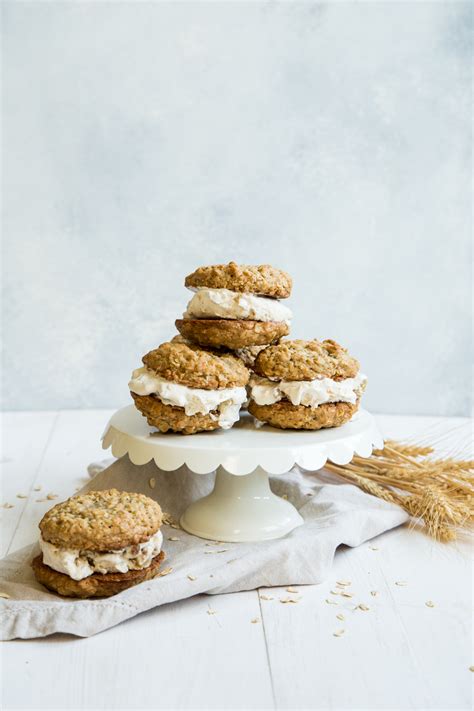 oatmeal-cookie-apple-pie-ice-cream-sandwiches image