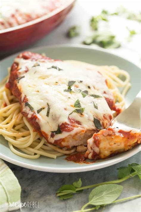 healthier-skillet-chicken-parmesan-a-30-minute-meal image