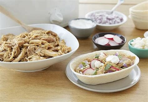 slow-cooker-chicken-carnitas-mexican-recipes-old-el-paso image