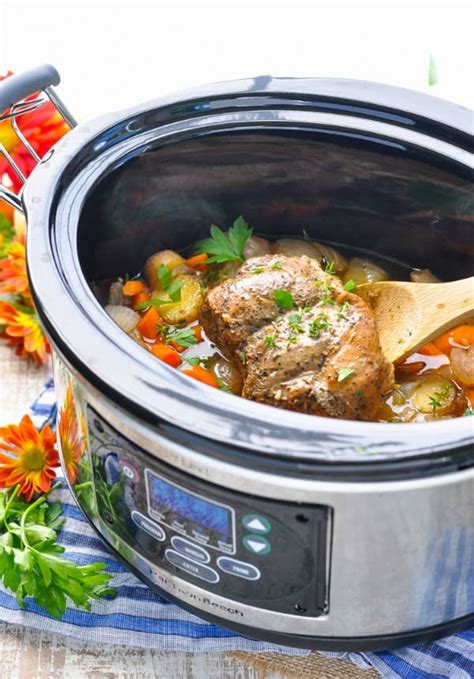 garlic-herb-slow-cooker-pork-and-vegetables-the image