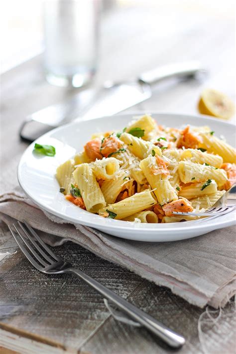 light-lemon-garlic-pasta-with-salmon-the-cooking-jar image