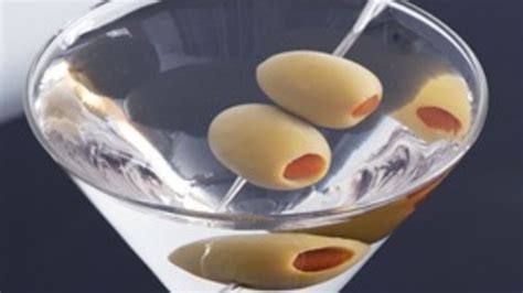 classic-martini-cocktail-recipe-tablespooncom image