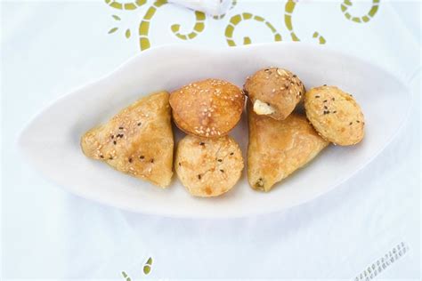 tyropitakia-recipe-greek-feta-and-manouri-cheese-pies image