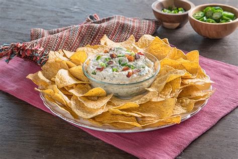 creamy-jalapeno-ranch-dip-recipe-mission-foods image