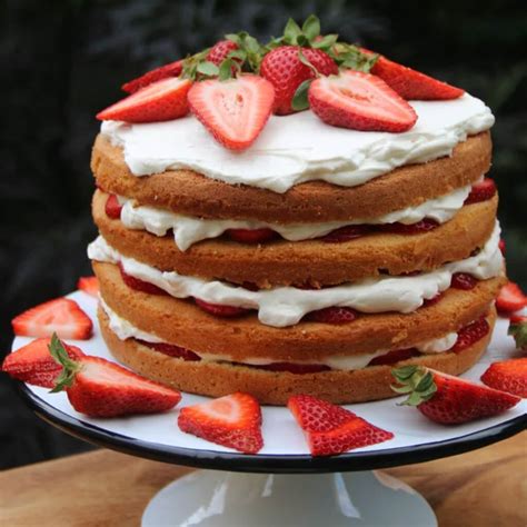 strawberries-cream-layered-cake-california image