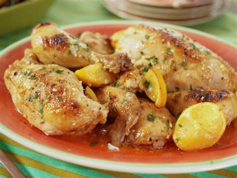 lemon-garlic-chicken-recipe-katie-lee-biegel-food image