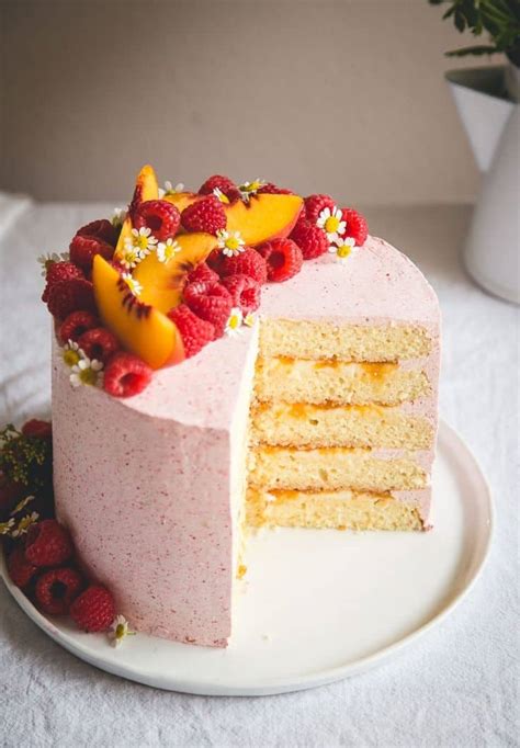 30-refreshing-fruit-cake-recipes-for-spring-diyscom image