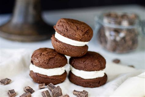 the-ultimate-chocolate-whoopie-pie-recipe-two image