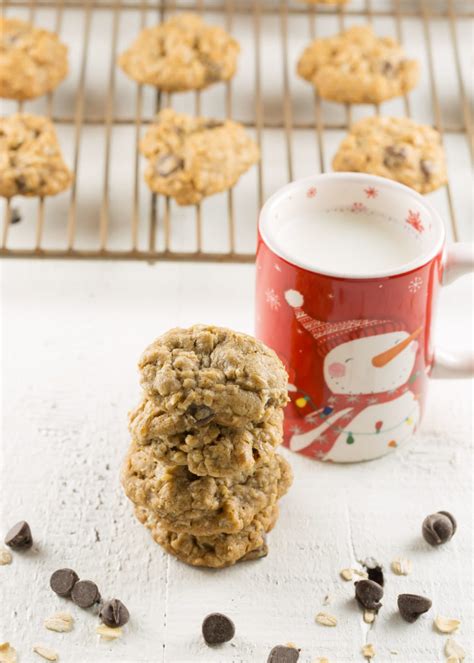 spiced-oatmeal-chocolate-chip-cookie image