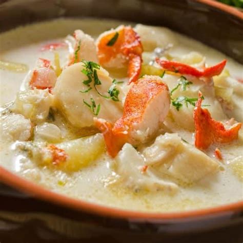 the-best-lobster-chowder-recipe-my-edible-food image